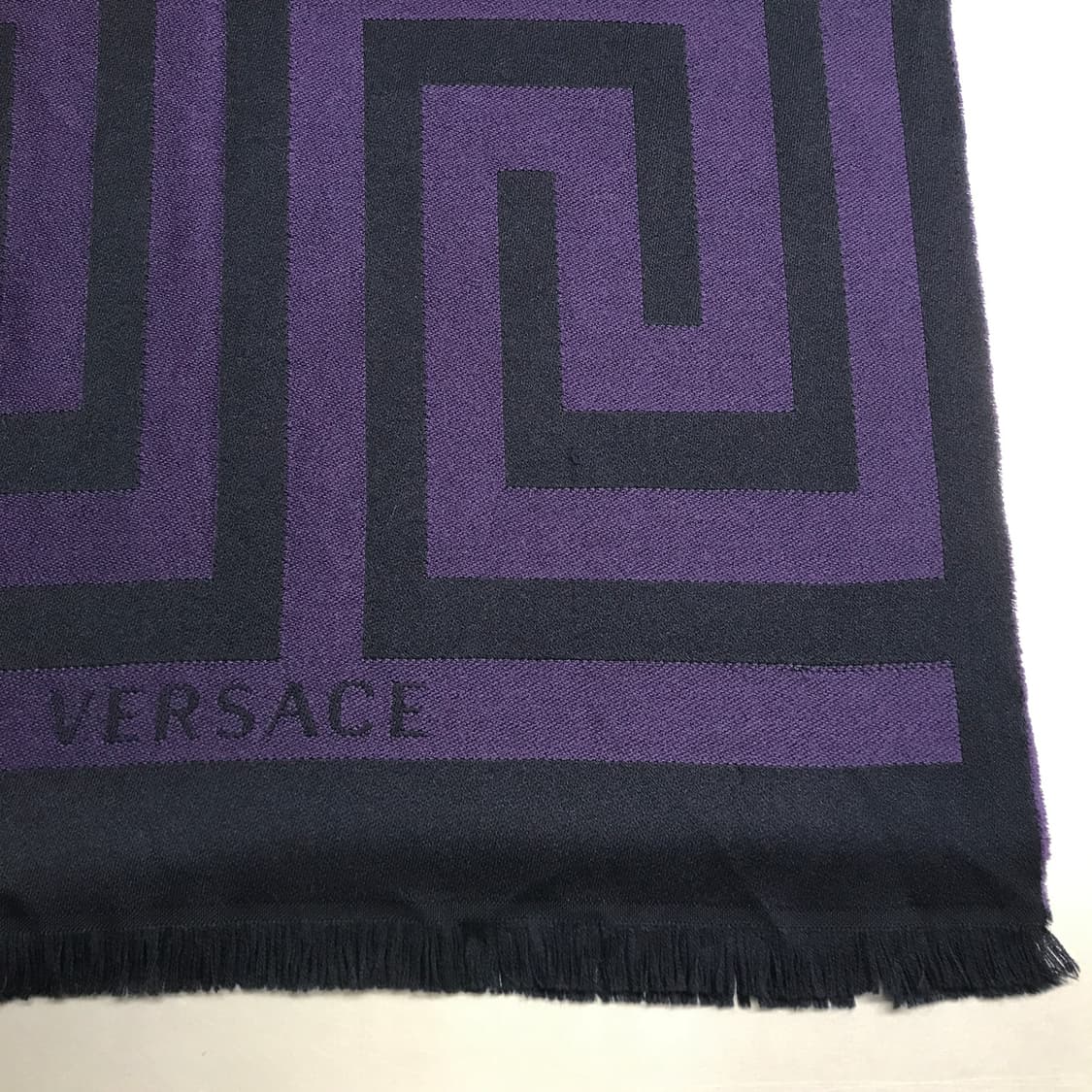 베르사체 메두사 머플러 퍼플 상품이미지4