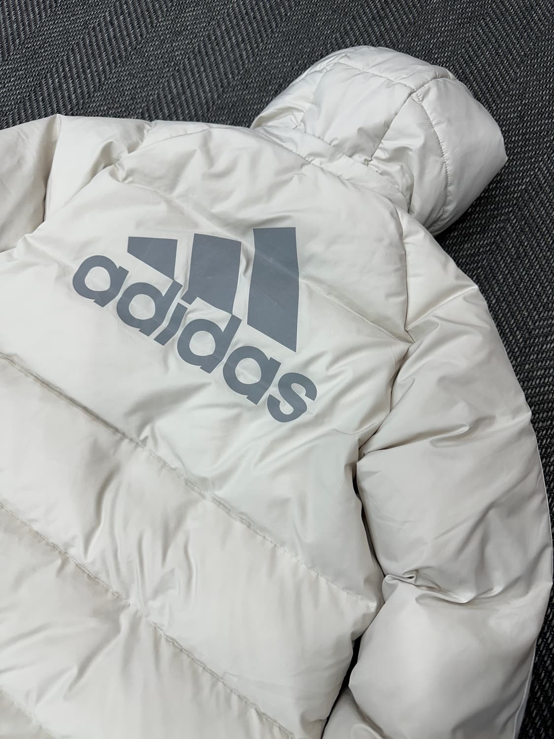 아디다스 롱패딩 아이보리 상품이미지6