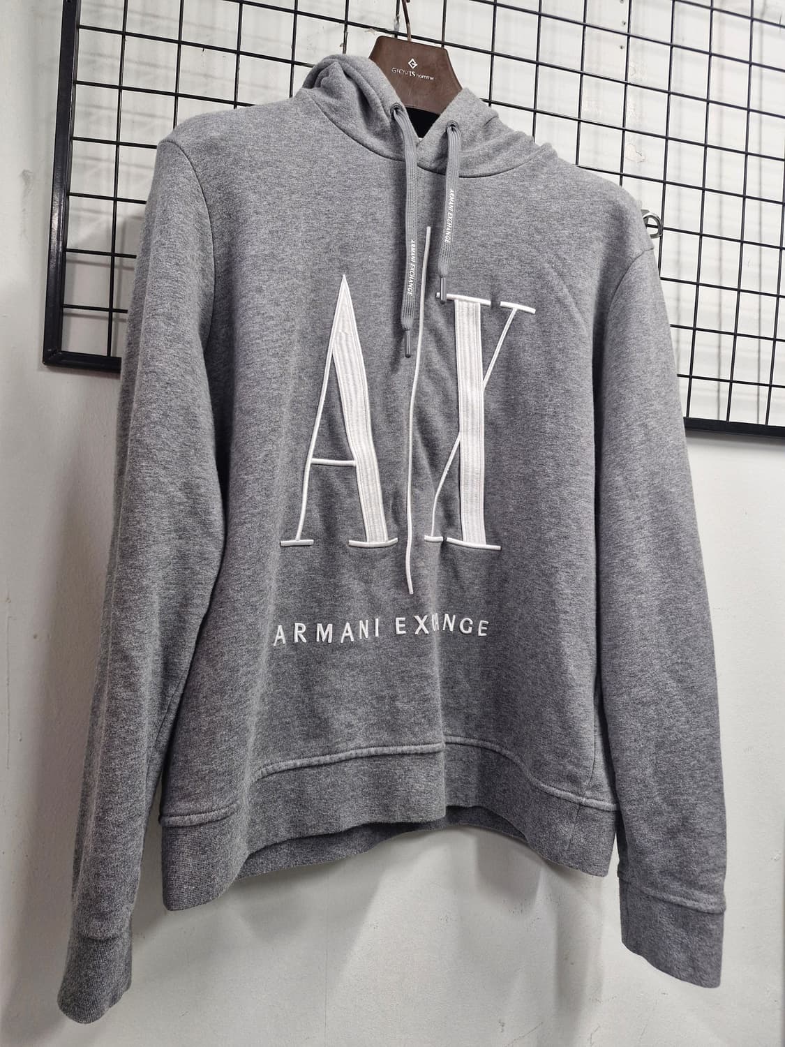 95M 알마니익스체인지 회색 후드티. 상품이미지2