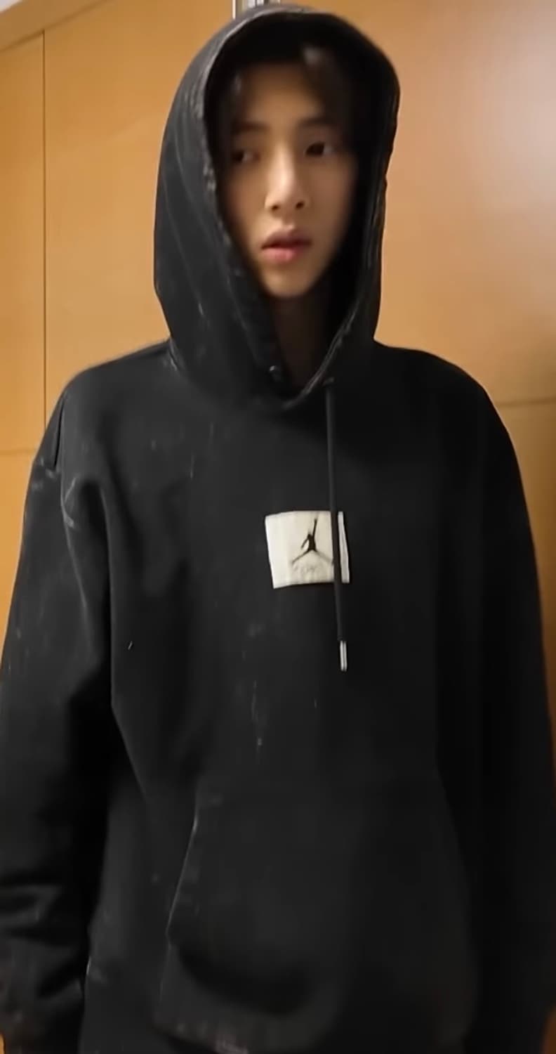 코르티스 주훈 애착 조던 후드티 상품이미지1