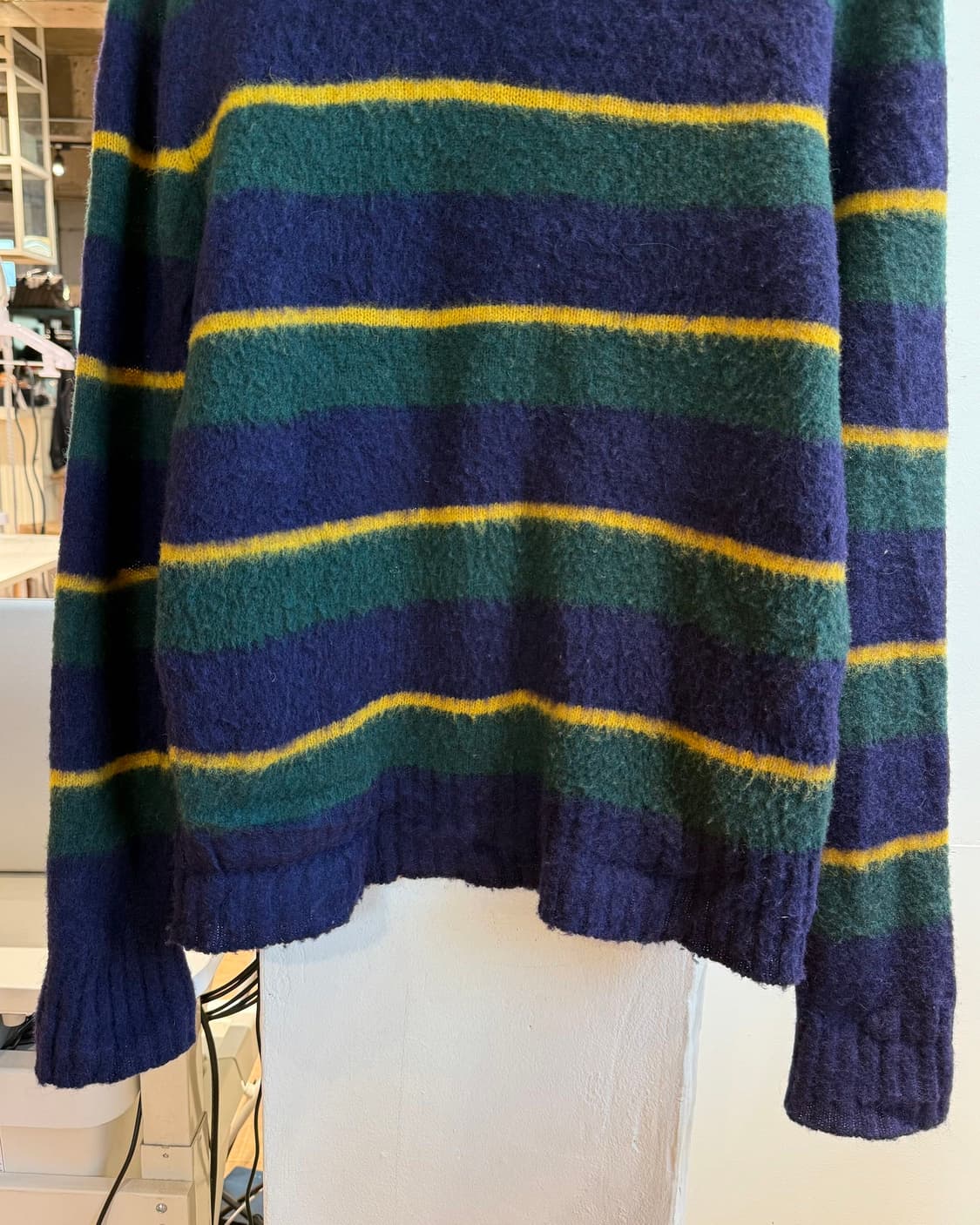 드레익스 네이비 스트라이프 라나버진울 니트  상품이미지6