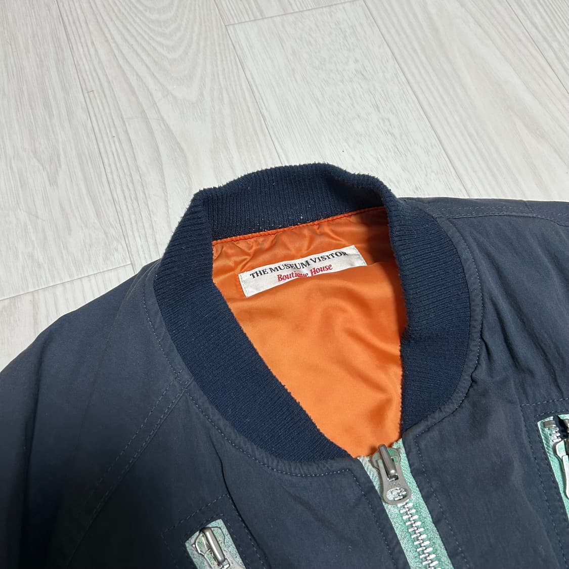 [M] 더뮤지엄비지터 ma-1 항공점퍼 다크네이비 상품이미지3