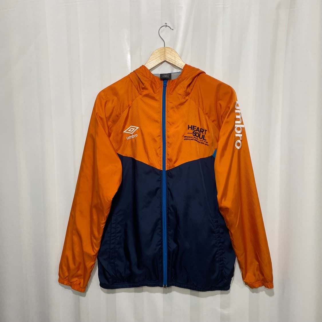 엄브로 윈드브레이커 상품이미지2