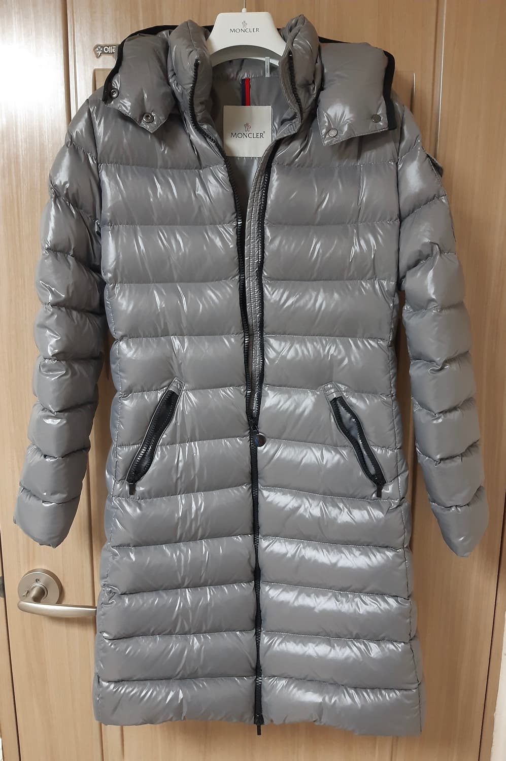 몽클레어 패딩 MOKA 상품이미지1