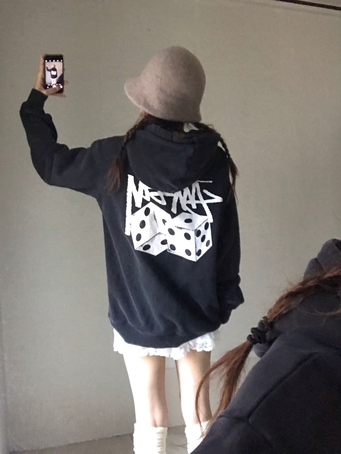 스투시 오버핏 다이스 후드티 상품이미지2