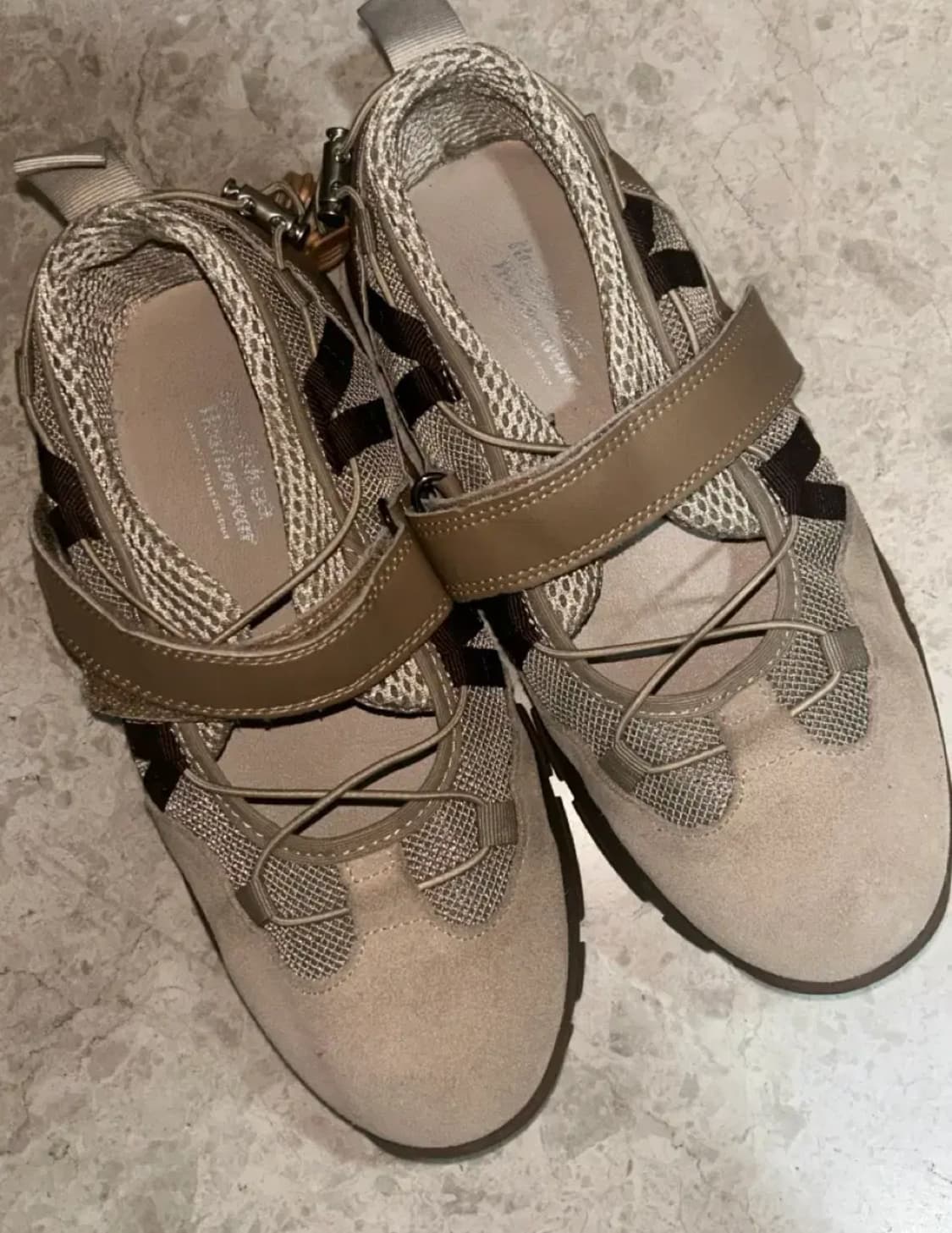 글로니 락피쉬 콜라보 스니커즈 상품이미지1