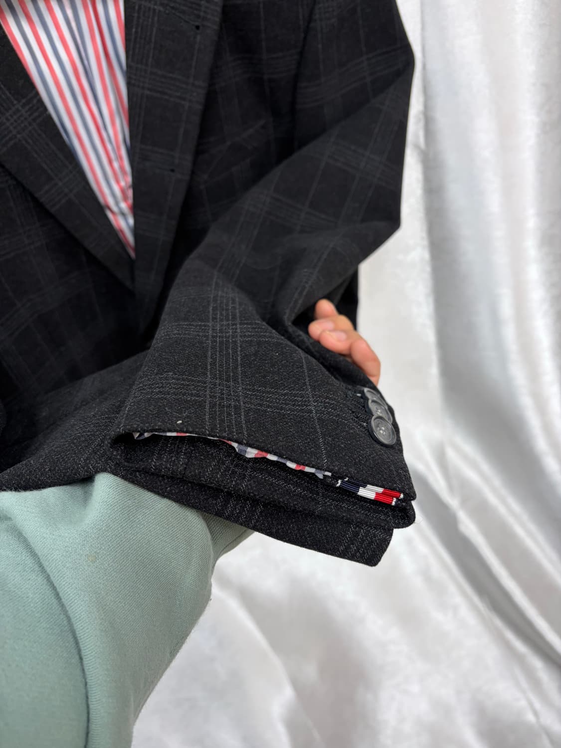 톰브라운 울 자켓 사이즈2 남90 여95 상품이미지4