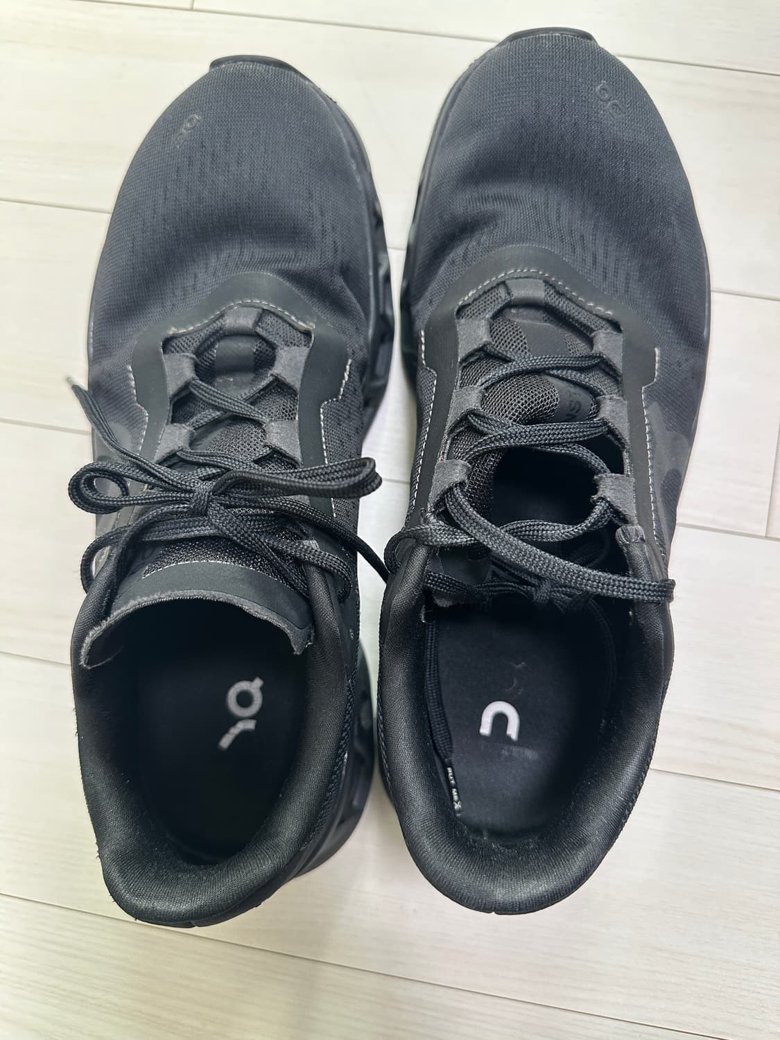 온 러닝 클라우드 몬스터 올 블랙 상품이미지4