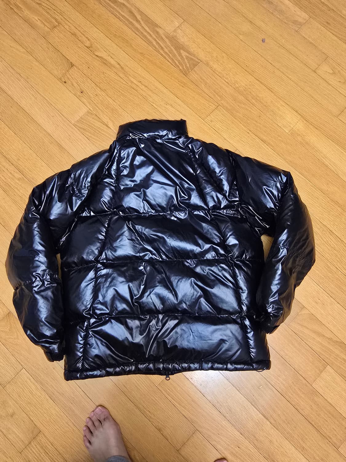 브라운브레스 유광 숏패딩 m 판매 상품이미지3