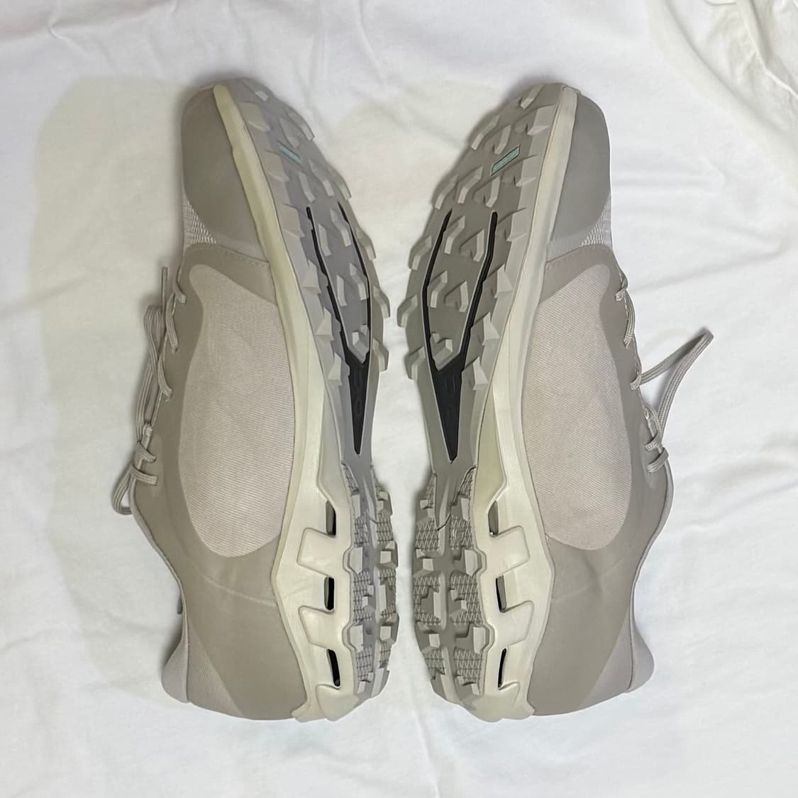 새상품) 온러닝 파프 (paf) 클라우드벤쳐 피크 아이스 문 W280 상품이미지5