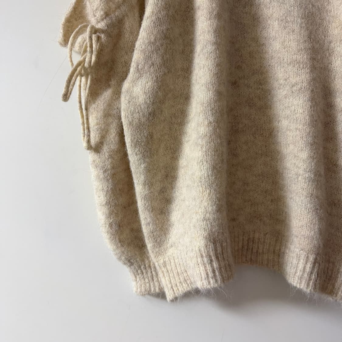 새상품 여자 오프숄더 니트 (베이지) 상품이미지3