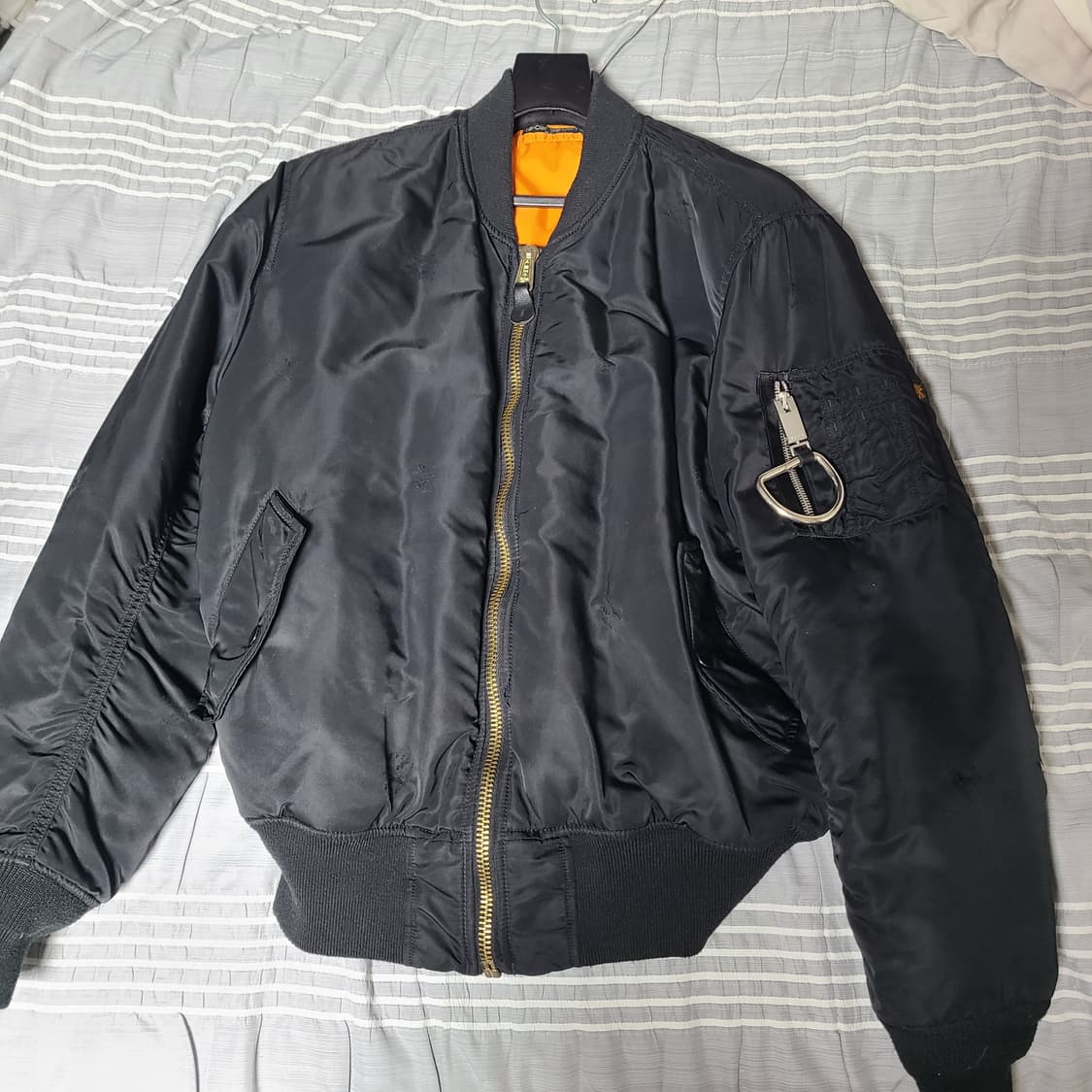 알릭스 알파인더스트리 ma-1  m사이즈 상품이미지1