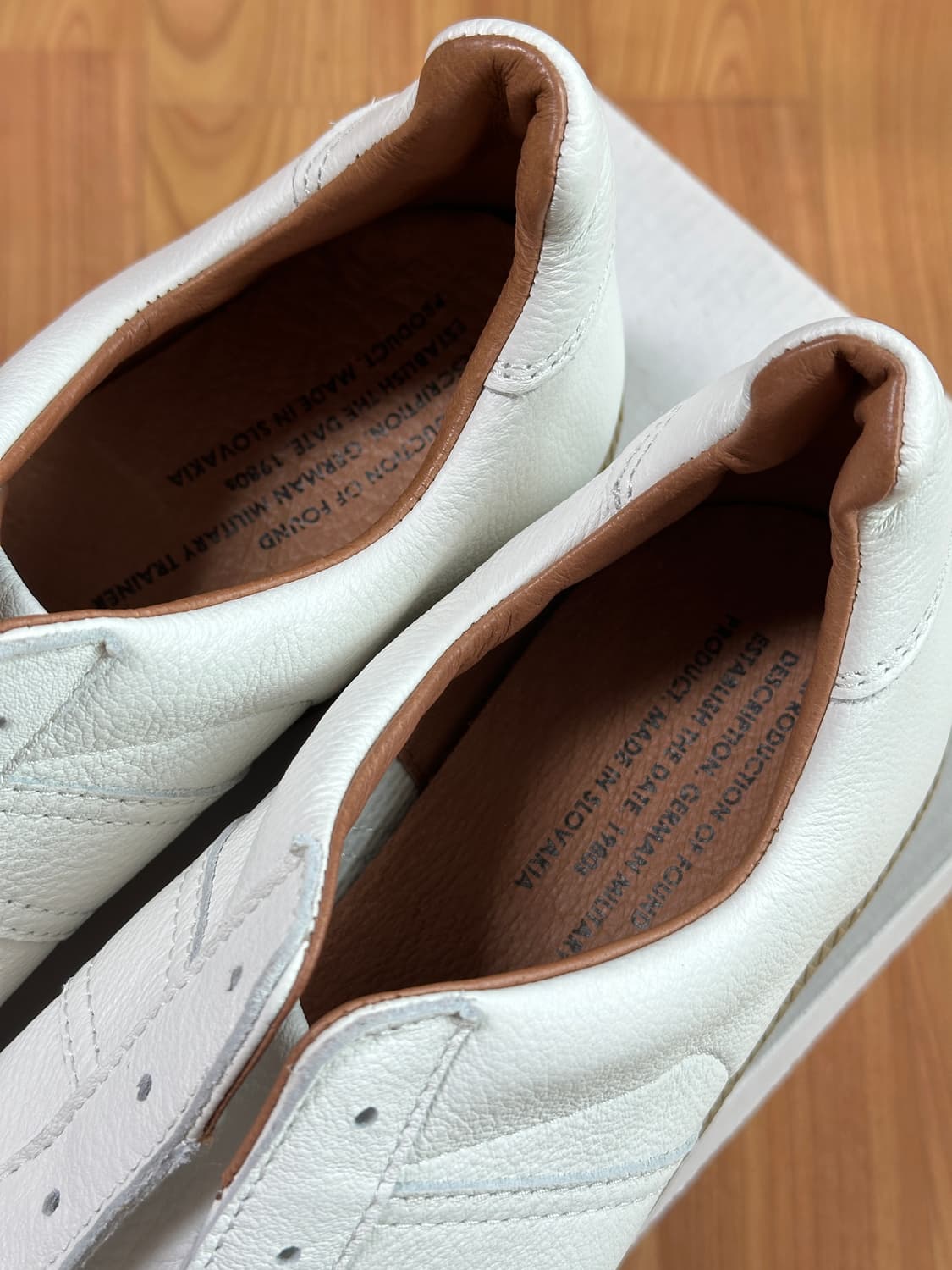 [새제품] 리프로덕션 오브 파운드 독일군 스니커즈 화이트 44 상품이미지2