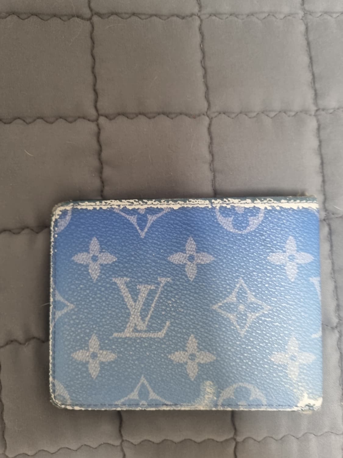 [한정판] 루이비통 클라우드 반지갑 상품이미지3