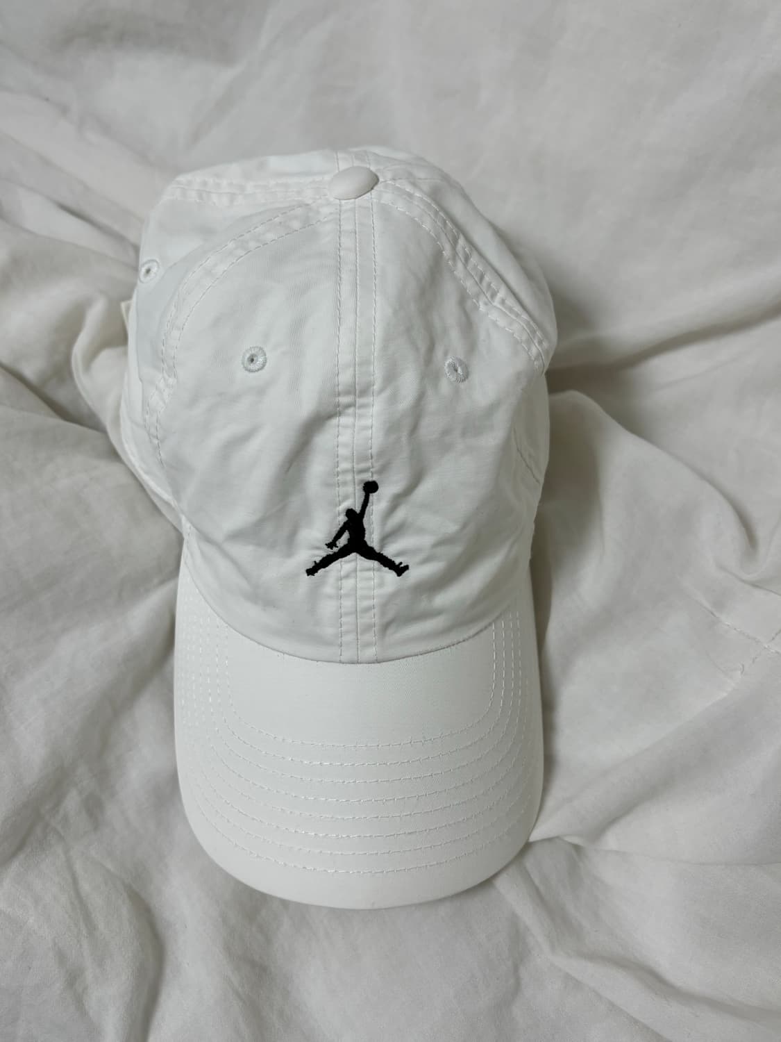 나이키 조던 화이트 볼캡 상품이미지1