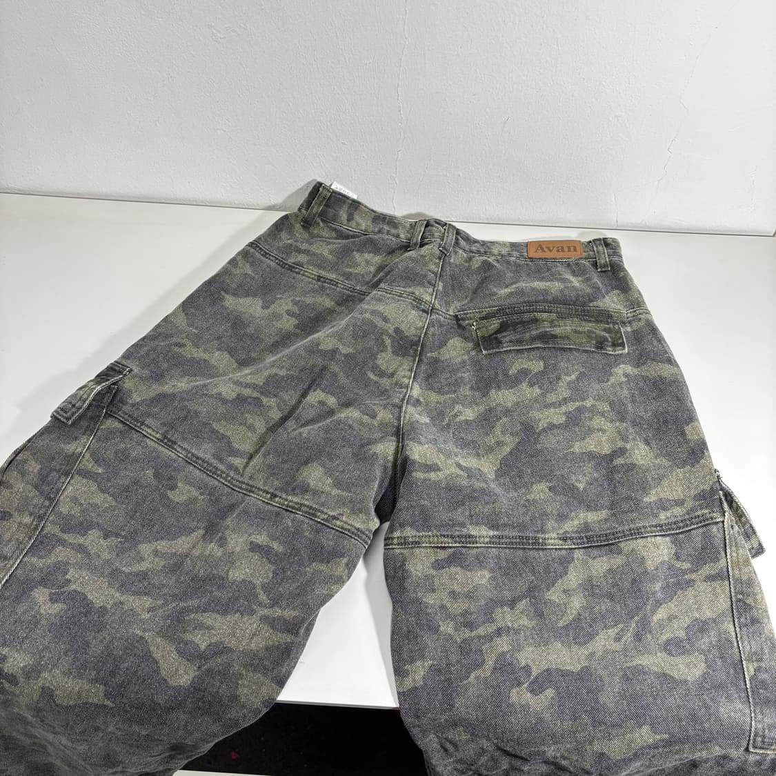 L 어반드레스 카모 와이드핏 카고팬츠 상품이미지4