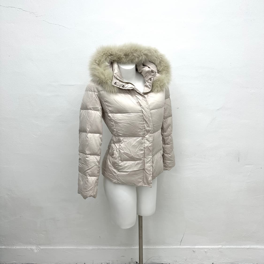  Ivory pink down fur jacket  상품이미지3