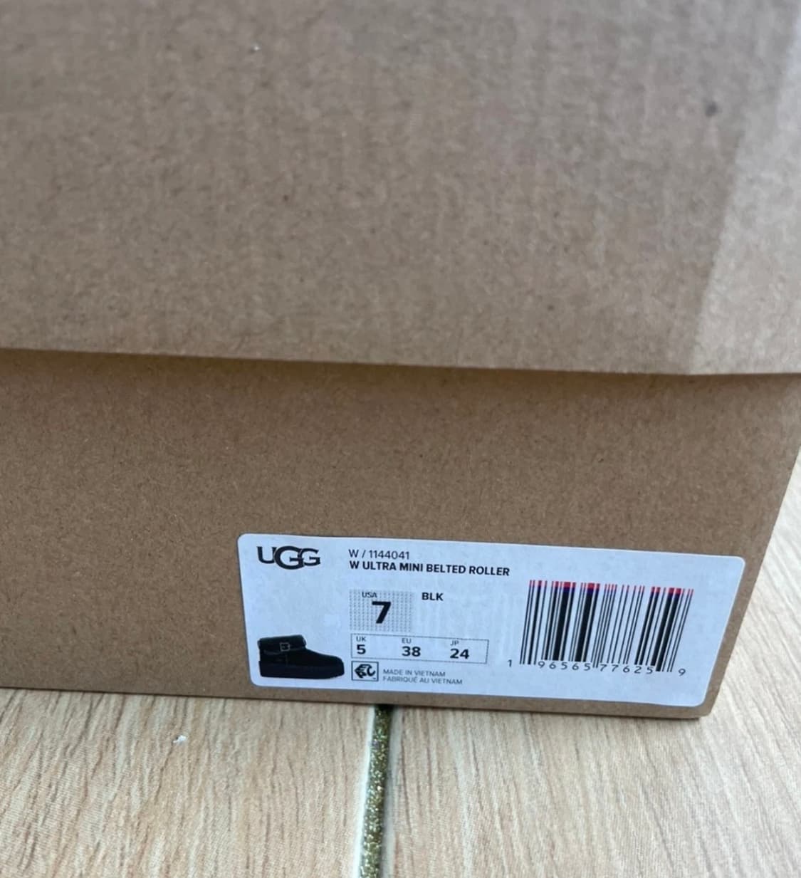 [UGG] 미국 어그 정품 스웨이드 벨티드 블랙 240 7사이즈 상품이미지2