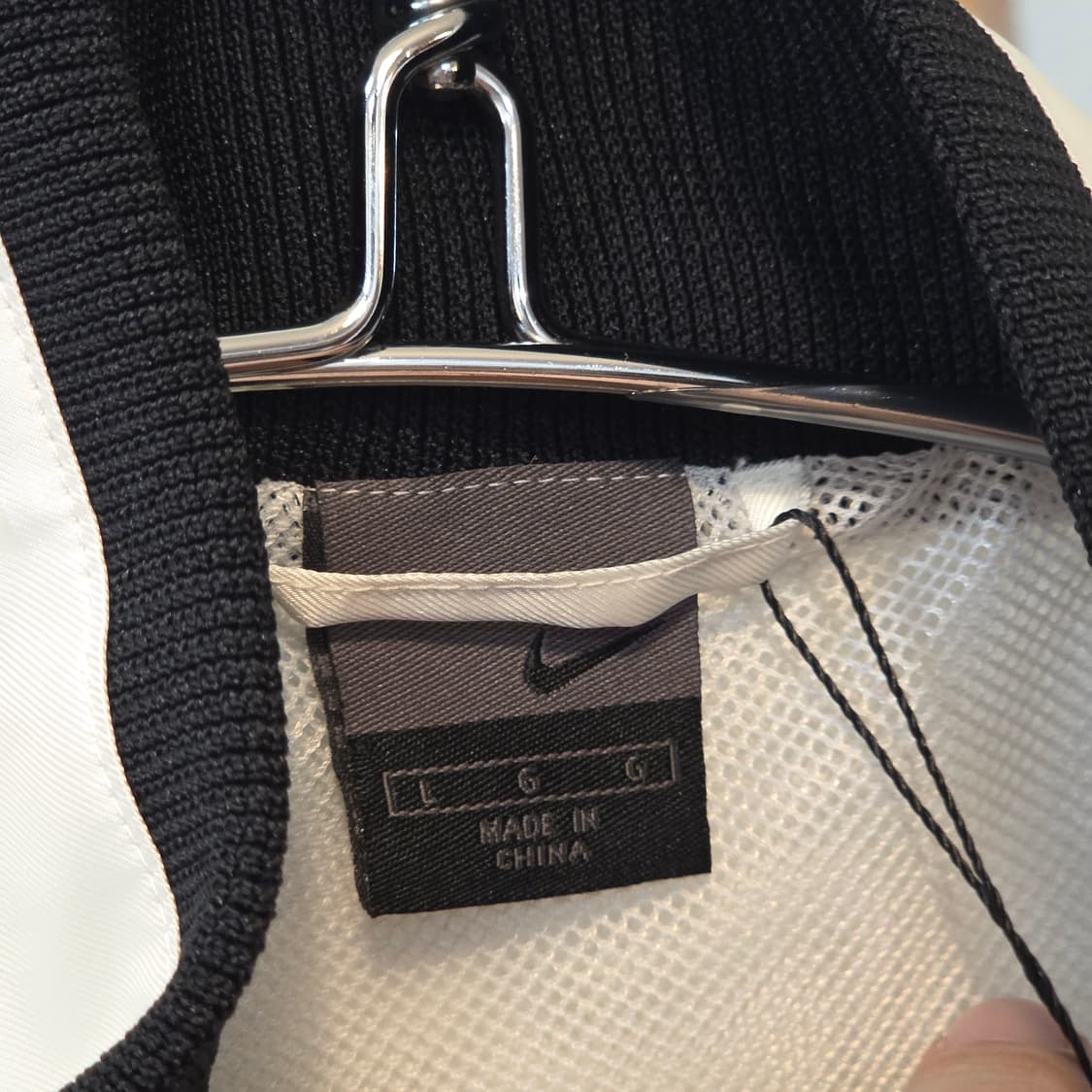 JPN NIKE 화이트 블랙 라인 바람막이 상품이미지8