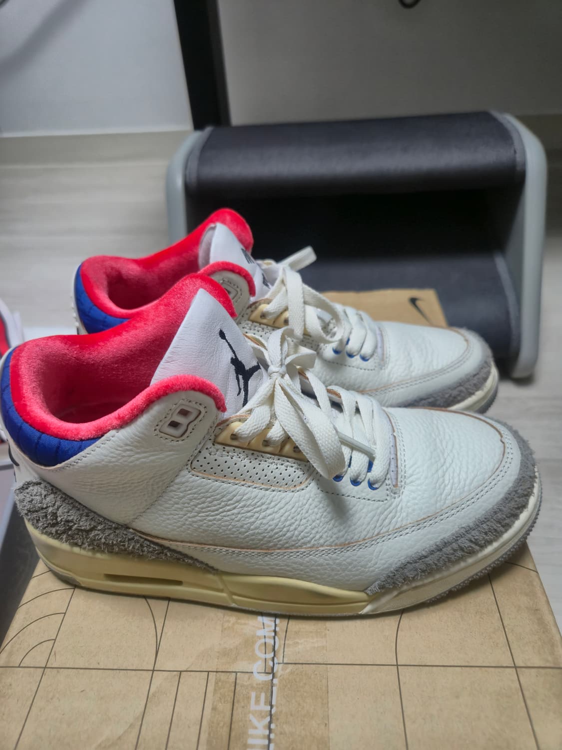 조던 3 서울 2.0 레트로 245mm 상품이미지4