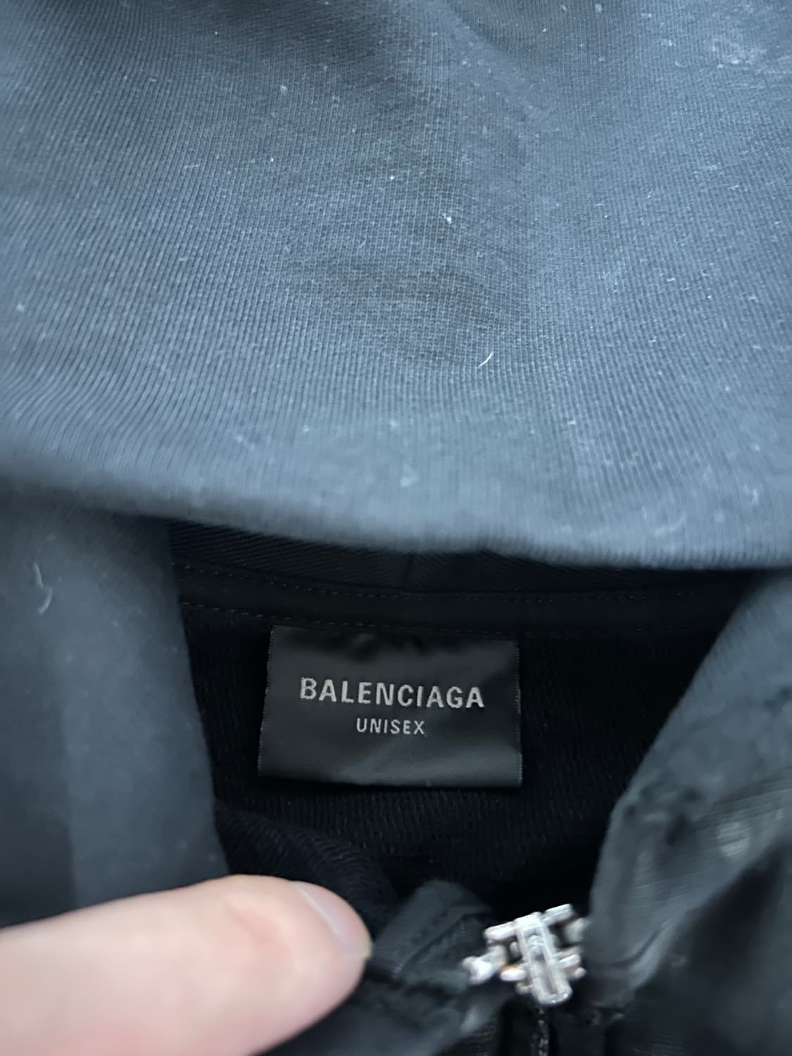 [S] 발렌시아가 더티 스몰핏 개퍼 후드집업 티셔츠 상품이미지3