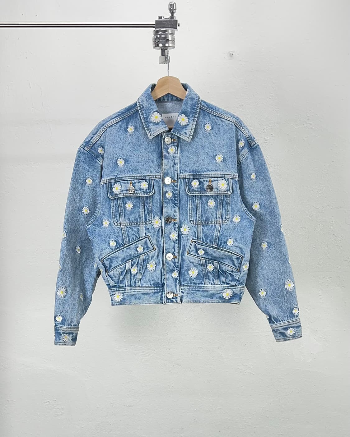 산드로 모니카 데이지 엠브로이드 데님 자켓 상품이미지1