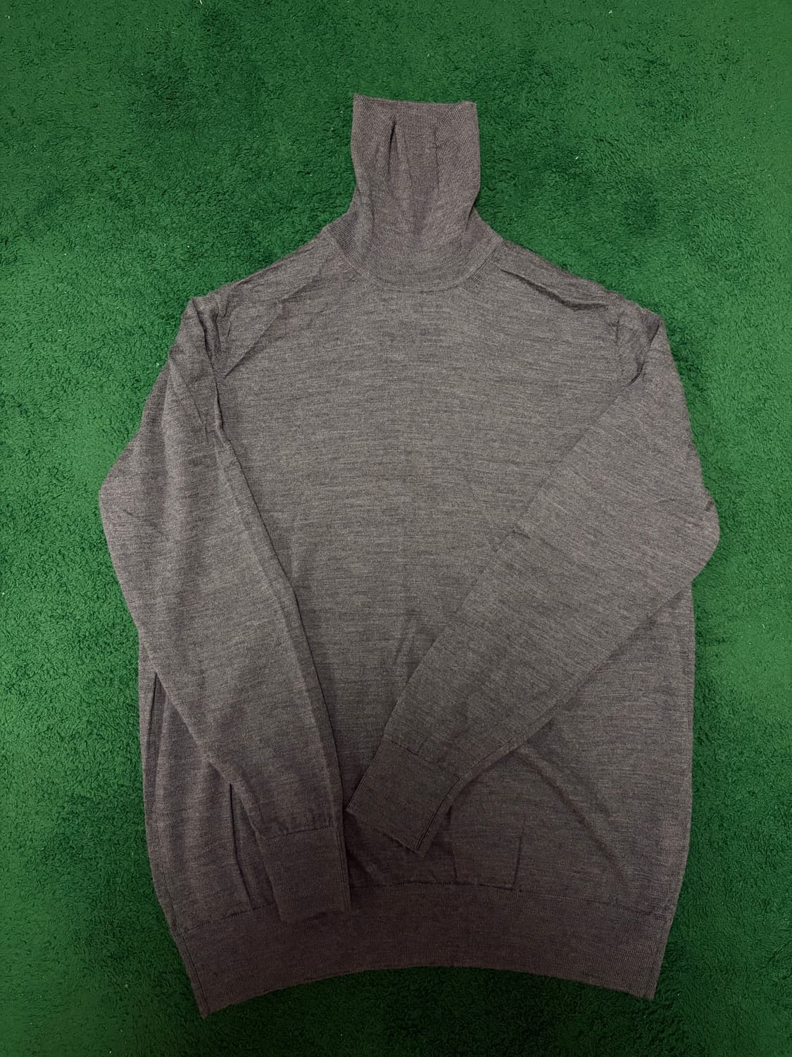 새상품급 XL) 유니클로 터틀넥 차콜 상품이미지1