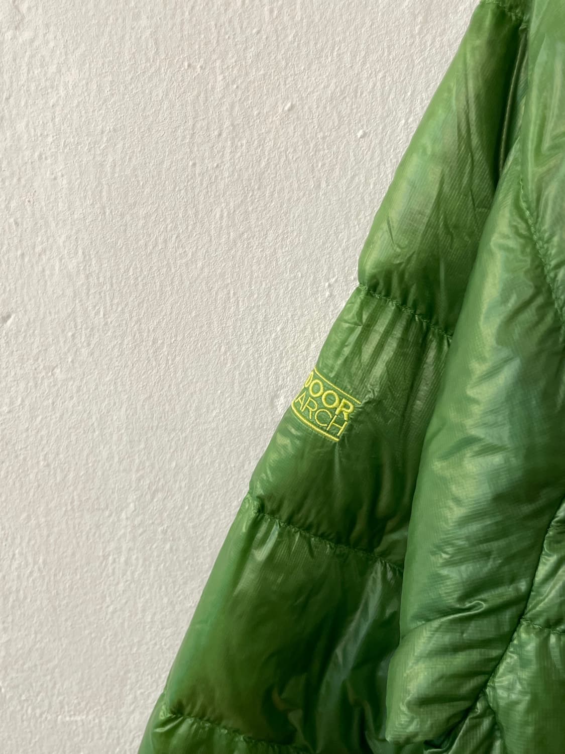 아웃도어 리서치 경량 패딩  상품이미지5