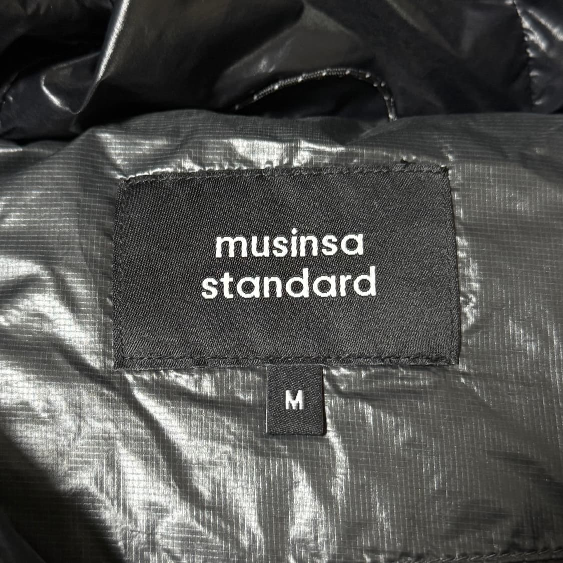 [정가 20만원] 무탠다드 시티 레저 패딩 M 상품이미지8