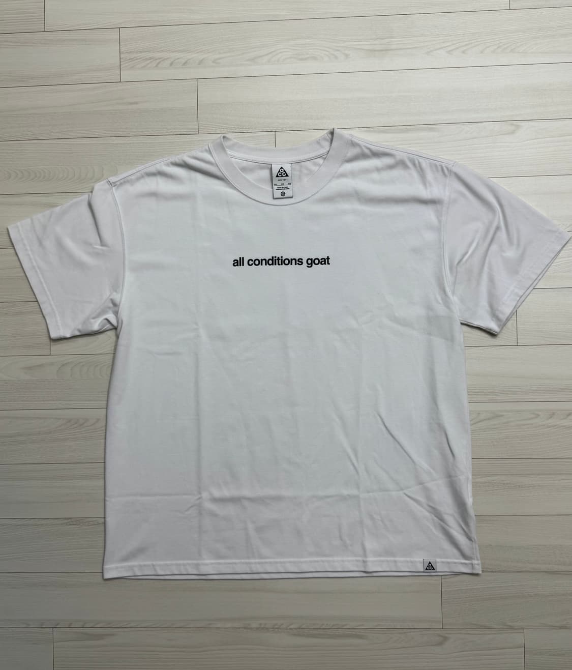 나이키 ACG 반팔 티셔츠 2XL 상품이미지1