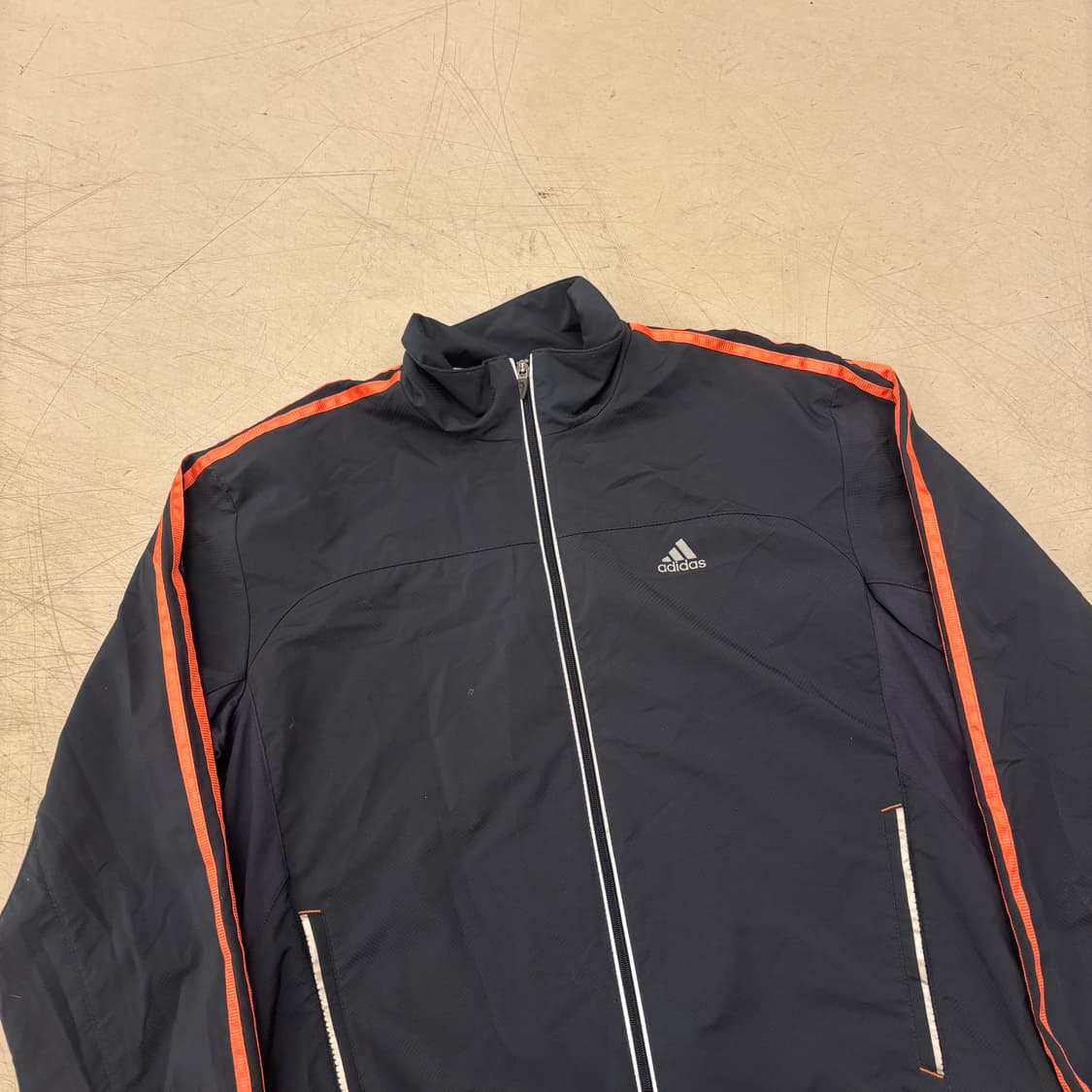 아디다스 오렌지 삼선 트랙 자켓 상품이미지2
