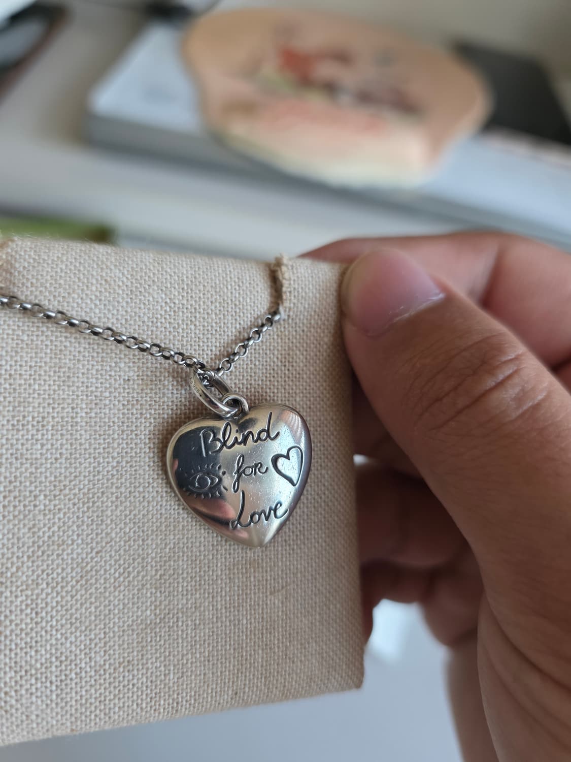 [세척완료,풀구성]구찌 블라인드 포 러브 목걸이 상품이미지3