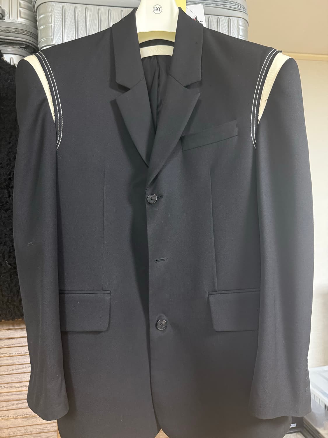 웨이비니스 초판 자켓 로우엣지 블레이저  1사이즈 상품이미지1