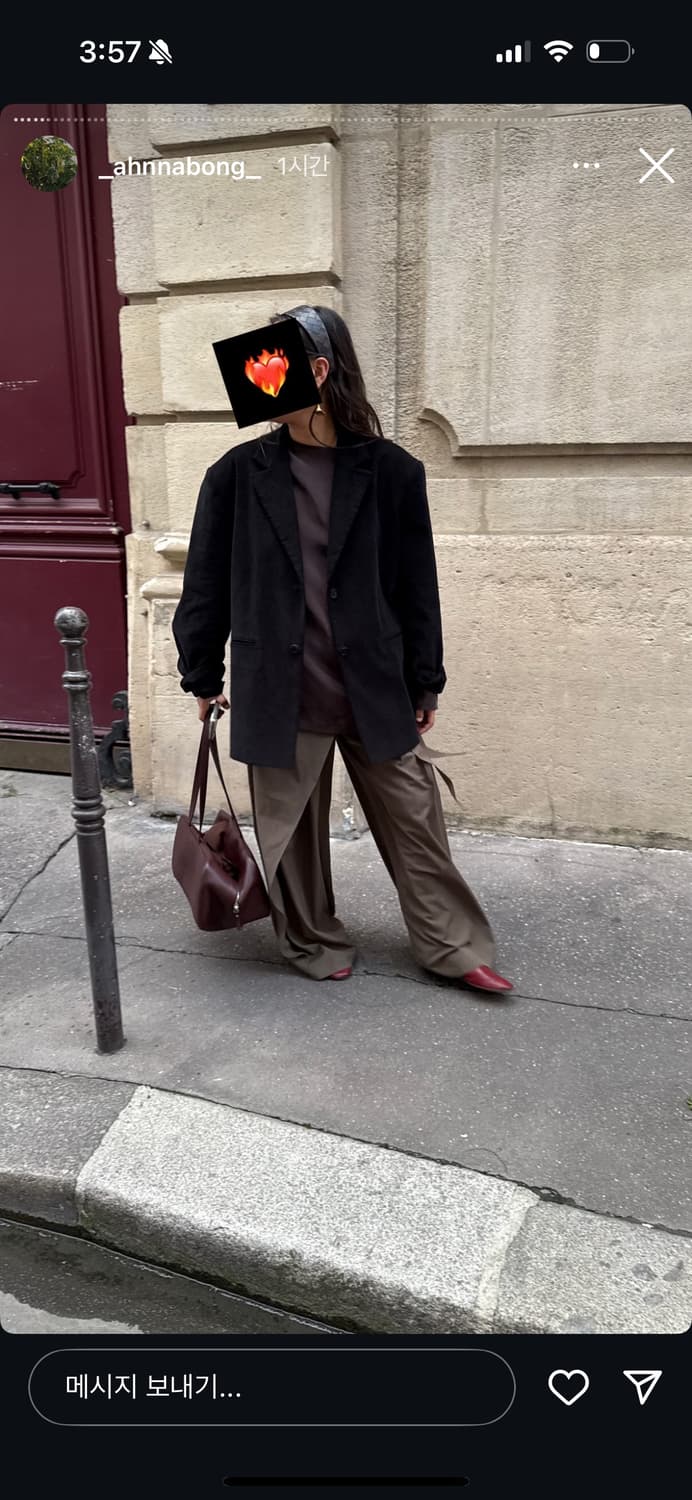 에토스 스트랩 플레어 와이드팬츠 상품이미지1