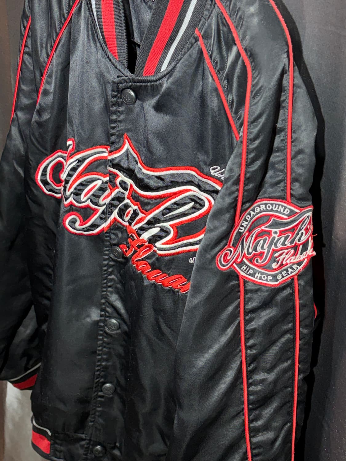 XL 마자플라바 패치 빅로고 레드라인 사틴 자켓 상품이미지4