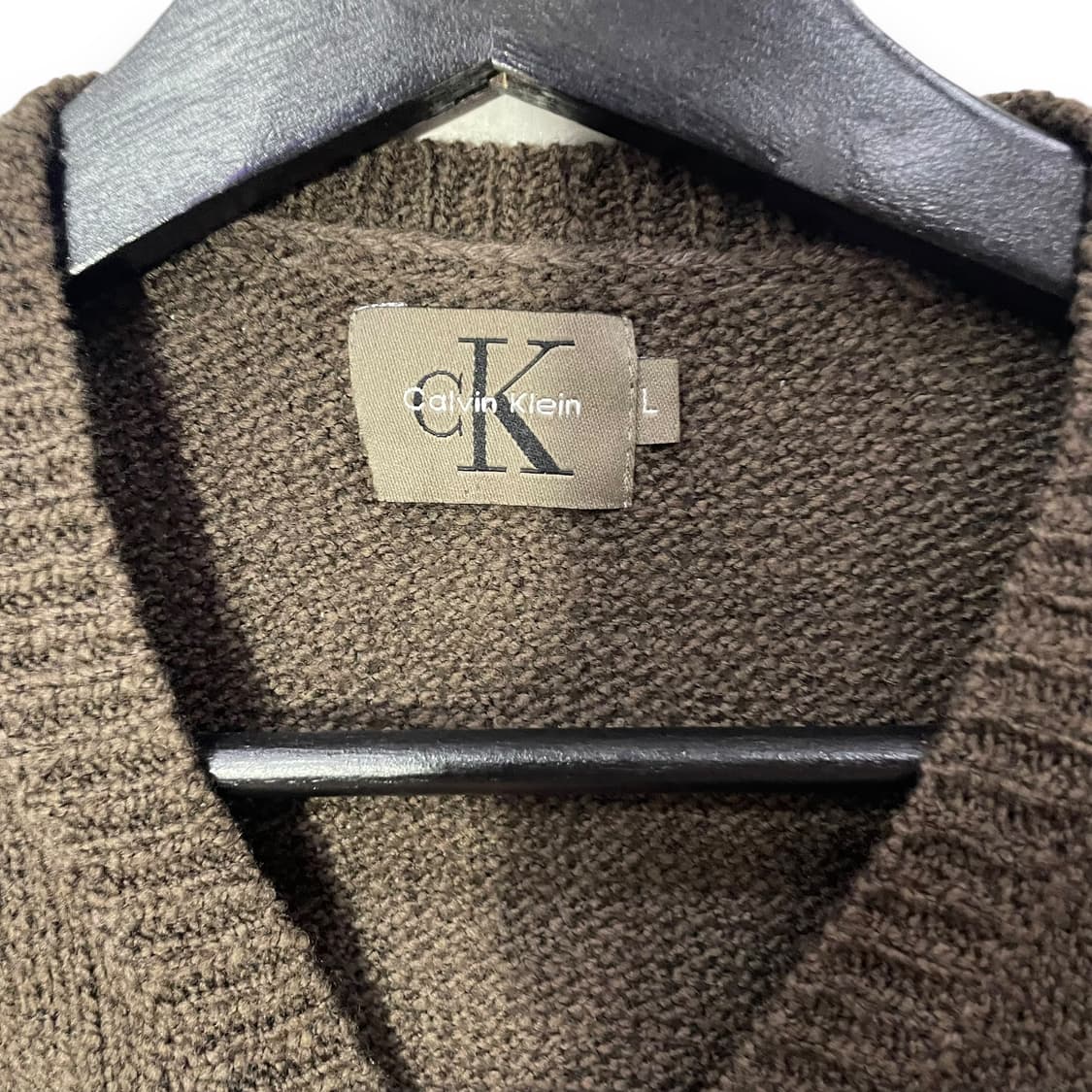 캘빈클라인 솔리드 브이넥 니트 상품이미지4