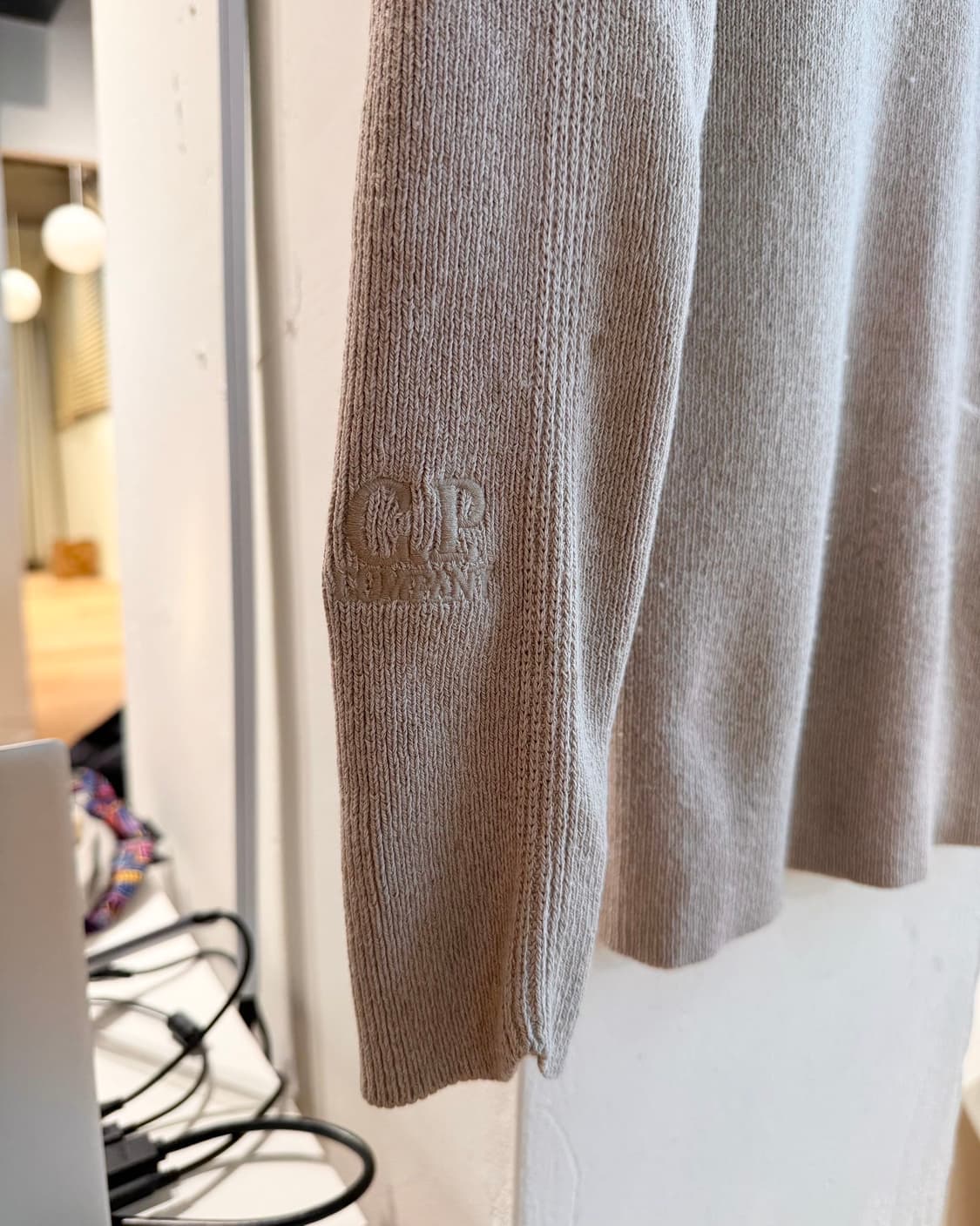 cp컴퍼니 베이지 니트 고글 후드집업  상품이미지7