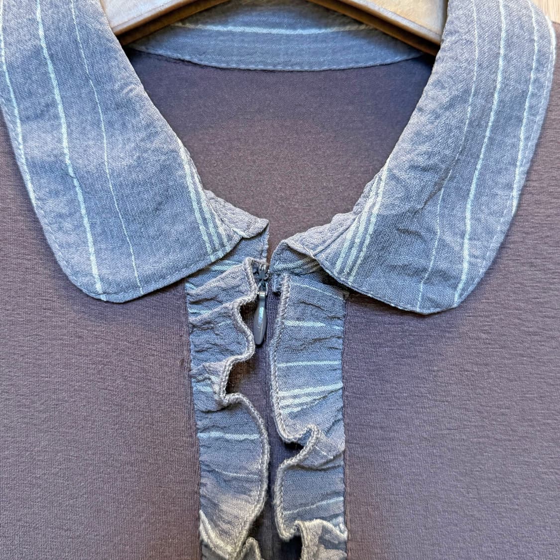 빈티지 반팔 티셔츠 스트라이프 카라 프릴 디테일 루즈핏 브라운 상품이미지9