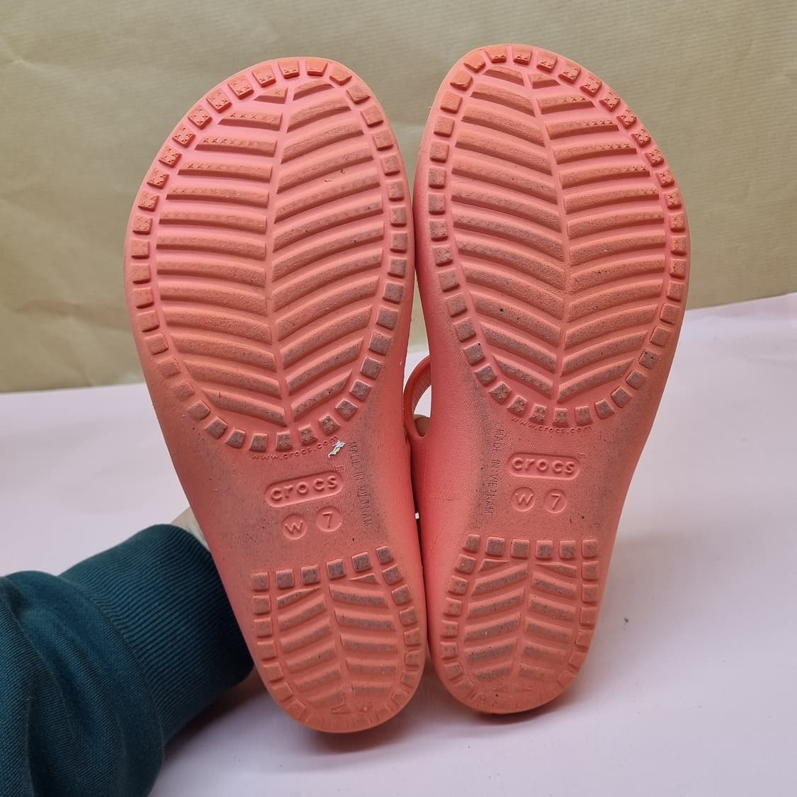 크록스 카디샌들 240 상품이미지3