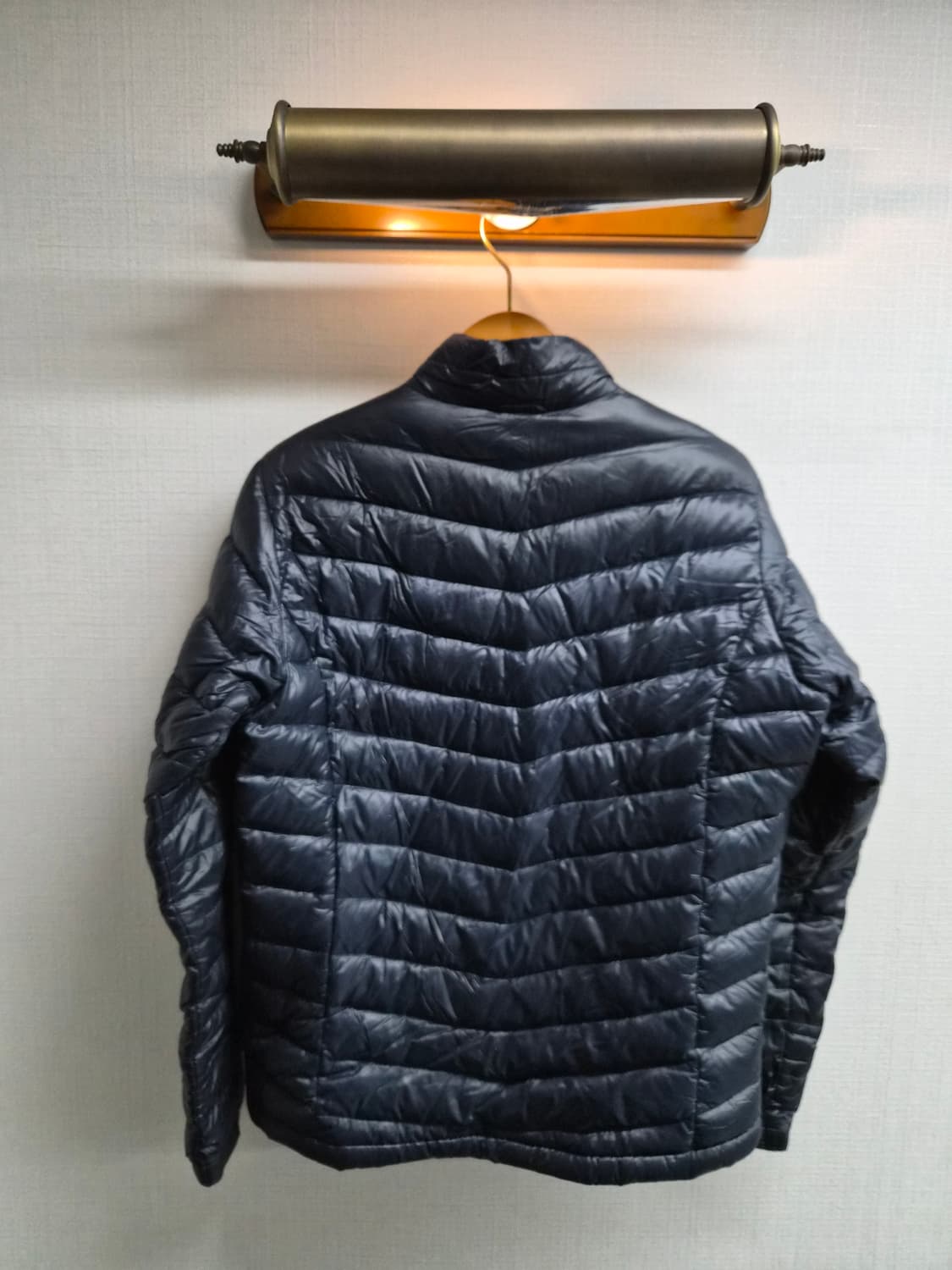 M/95) 몽벨 구스다운 경량패딩 팝니다 상품이미지2