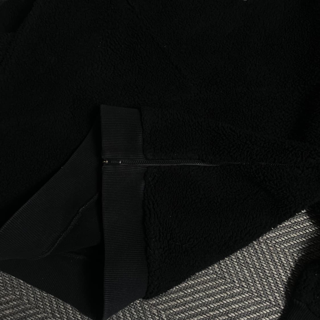 다이나핏 센터로고 블랙 플리스 맨투맨y 4823 상품이미지7