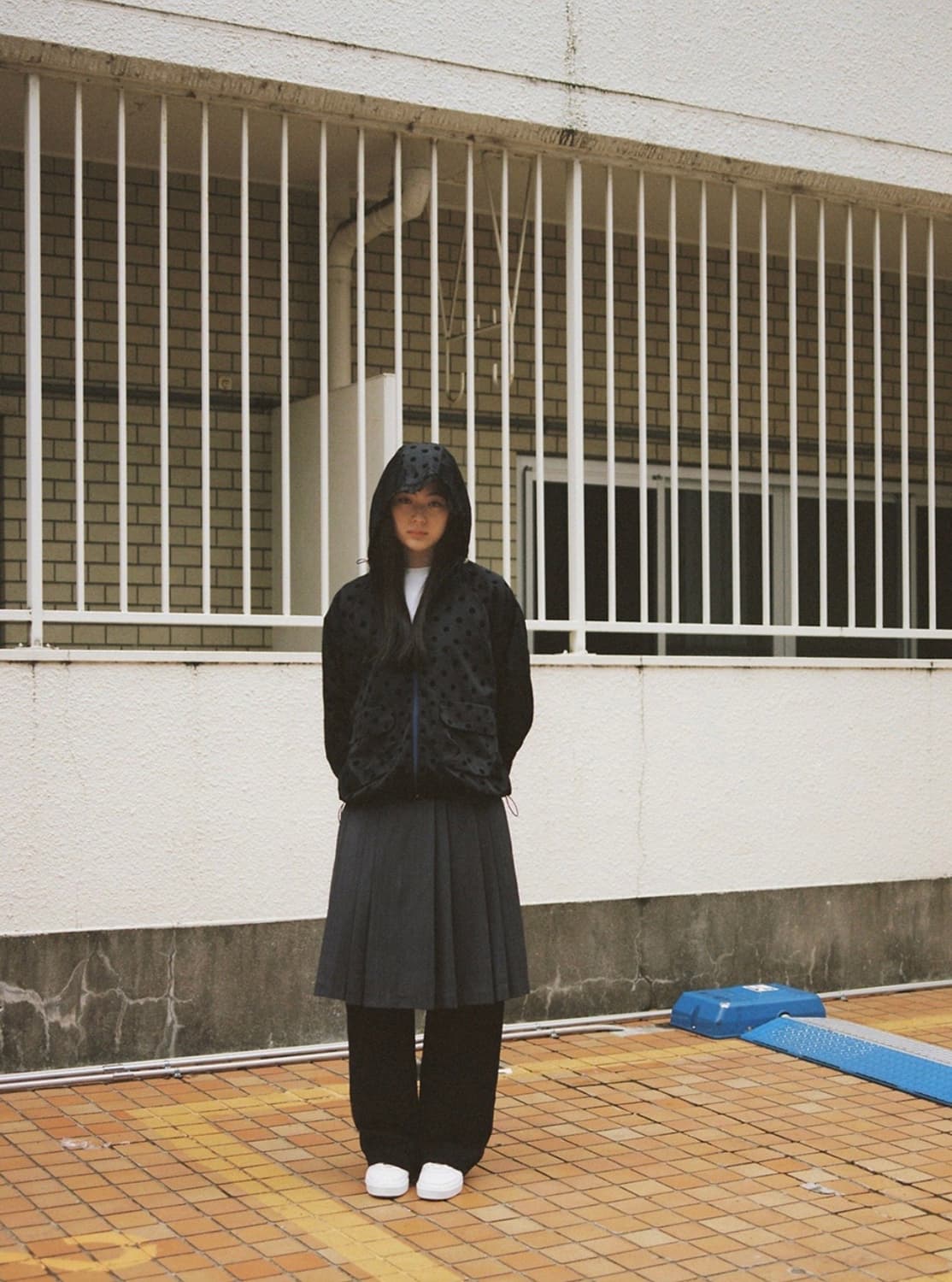 오헤시오 도트 프릴 후드 윈드브레이커 상품이미지2