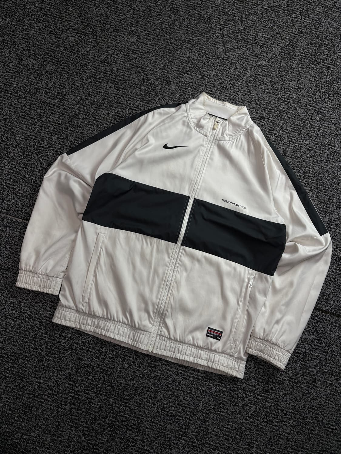 나이키 스우시로고 풋볼 트레이닝 바람막이 자켓 1733 상품이미지1