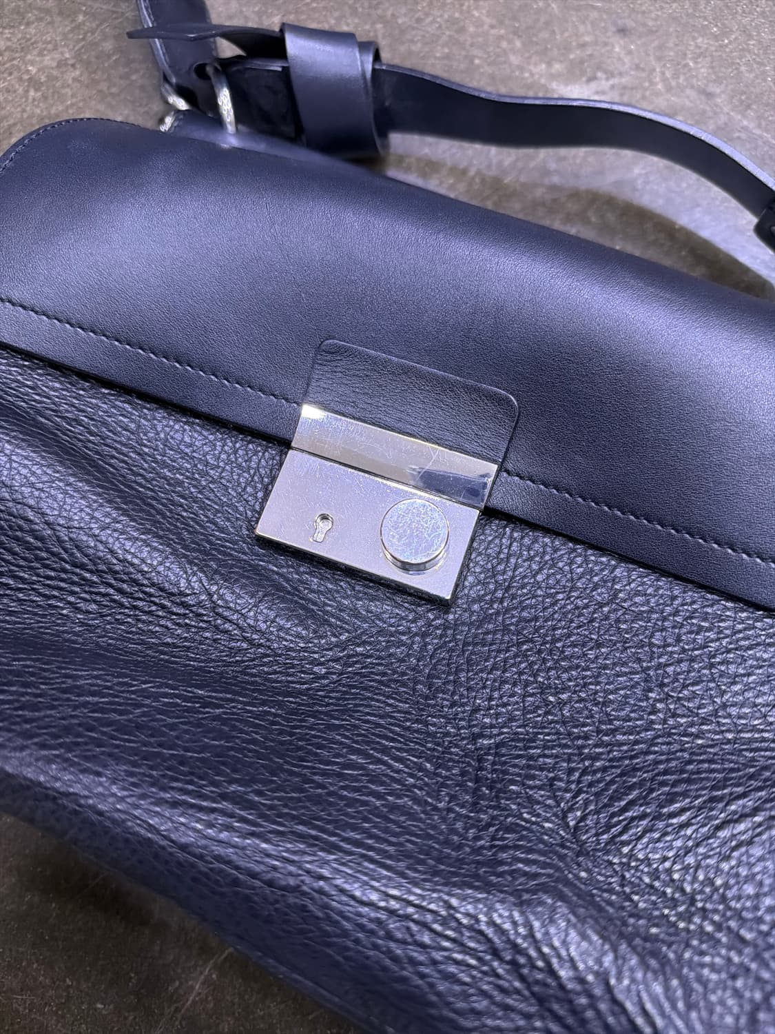 마시모두띠 소가죽 크로스백 토트 핸드백 블랙 상품이미지4