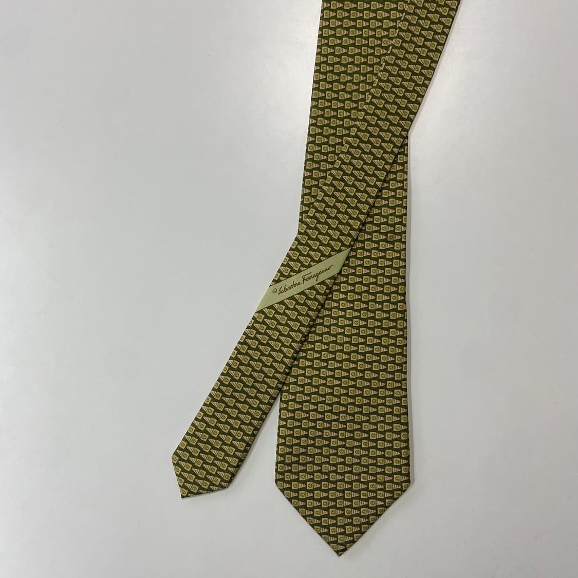 최상급 페레가모(Ferragamo) 명품 정품 넥타이 상품이미지1