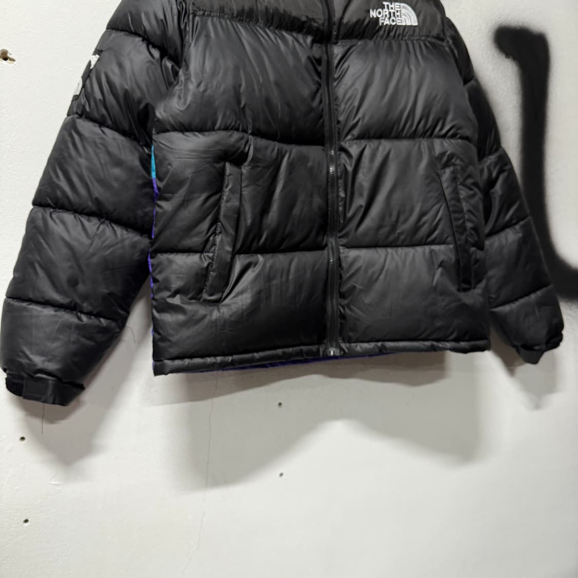 노스페이스 필파워 700 백 프린팅 눕시 다운 점퍼 상품이미지4