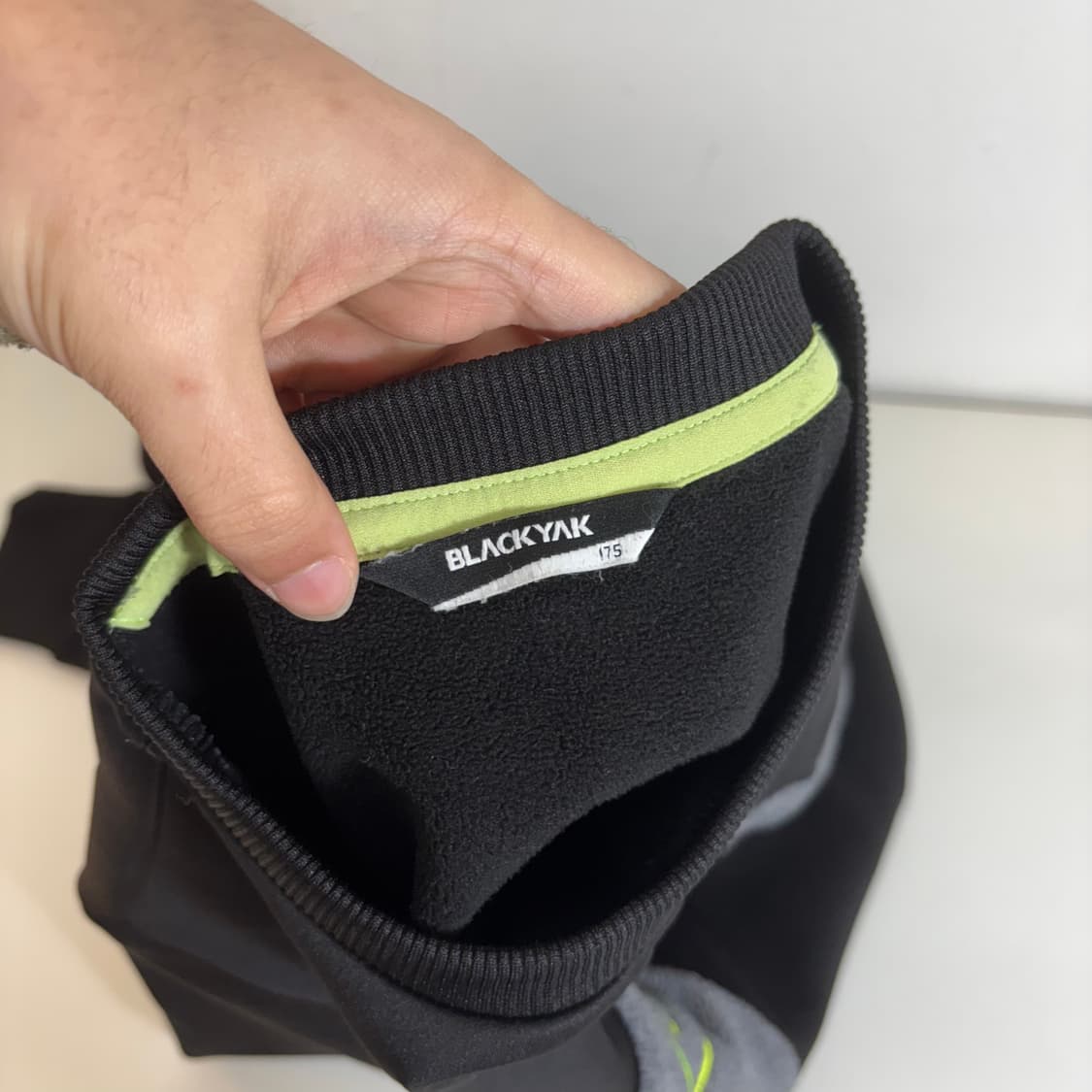 90-95 블랙야크 블랙 빅로고 폴리 맨투맨 상품이미지4