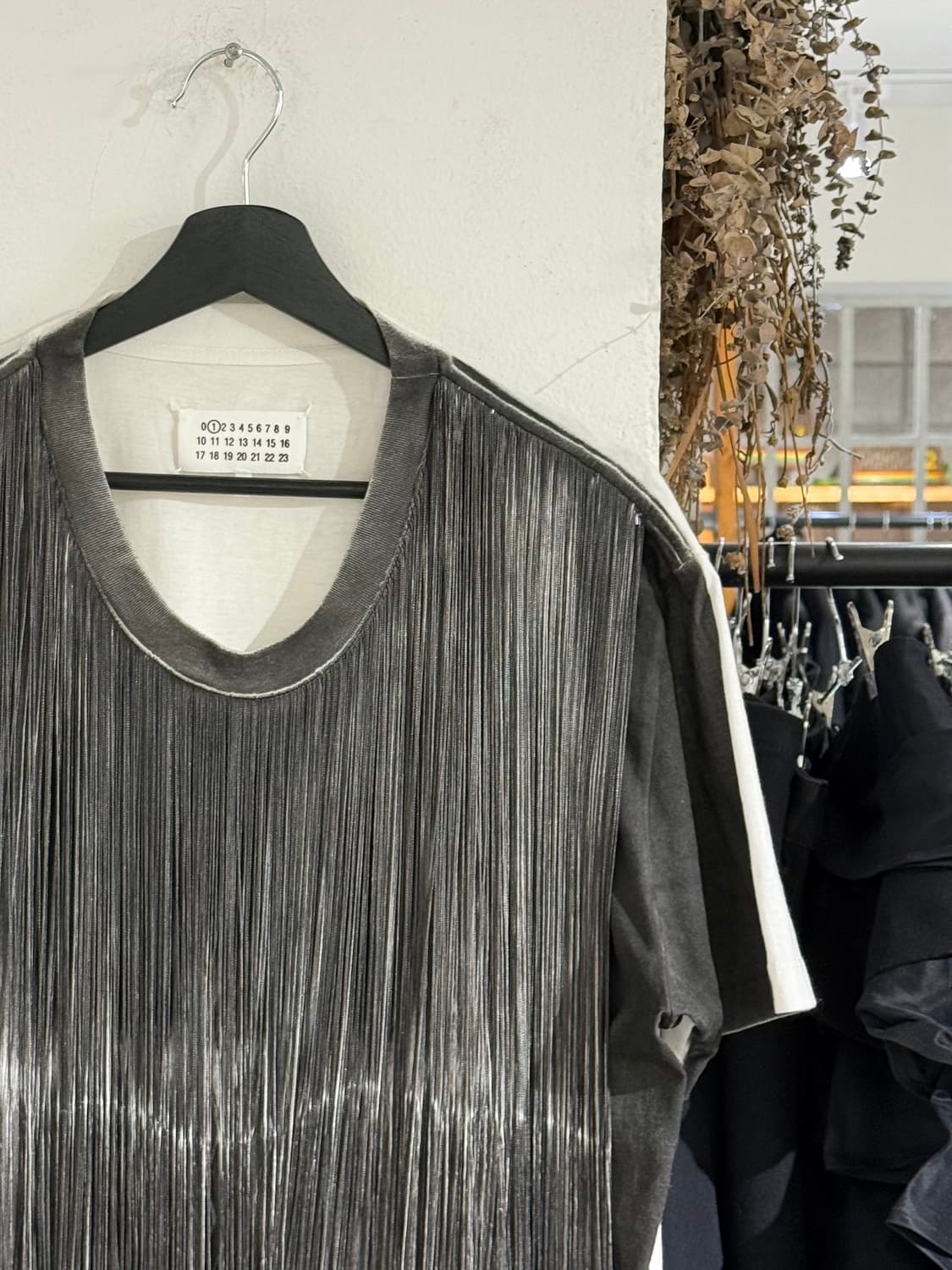 메종 마르지엘라 그레이 프린지 하프 슬리브 티셔츠 상품이미지3