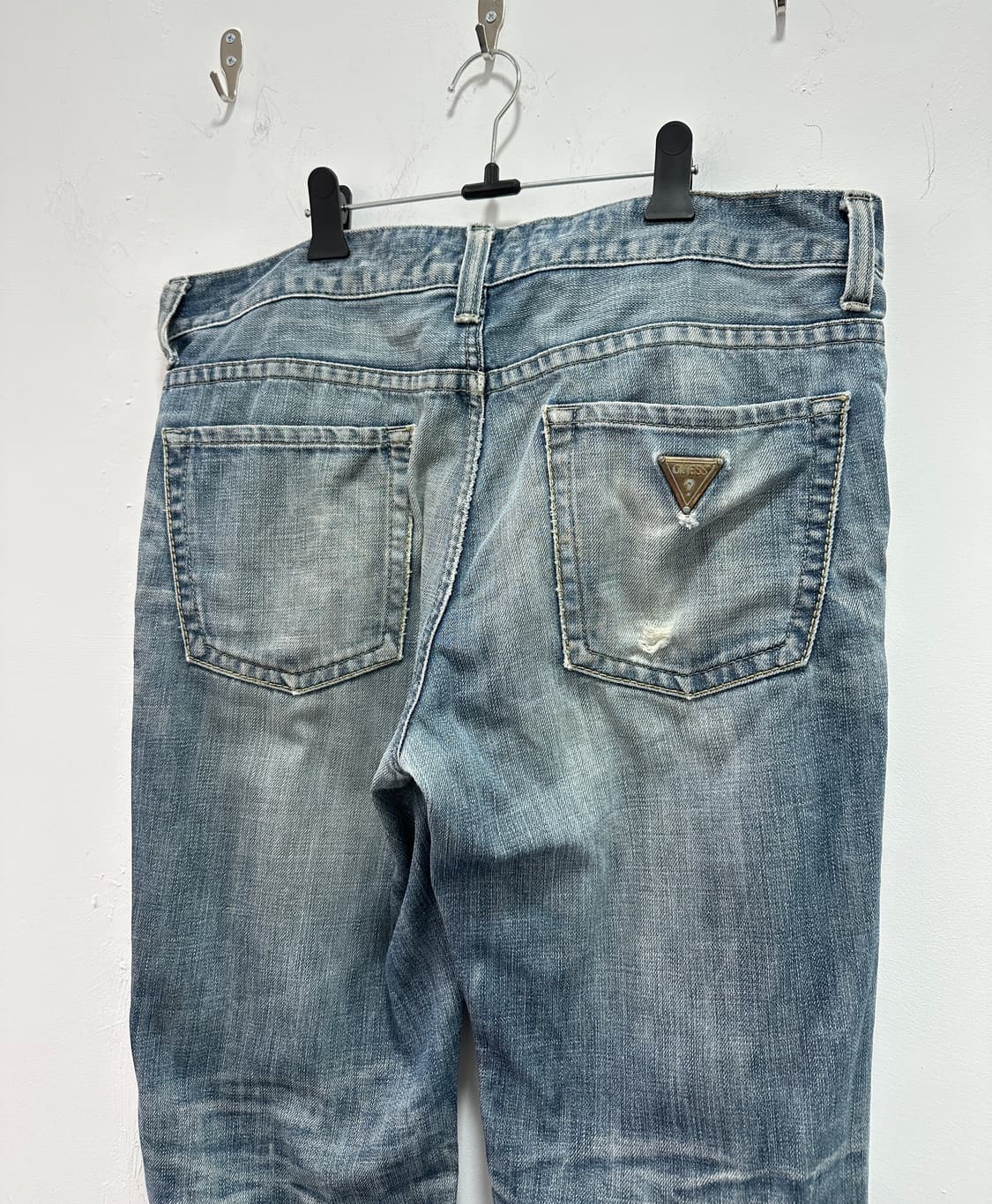 Guess destroyed denim sagging jeans  상품이미지9