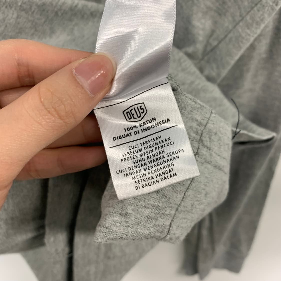 데우스 엑스 마키나 존스 그레이 롱슬리브 긴팔티 상품이미지8